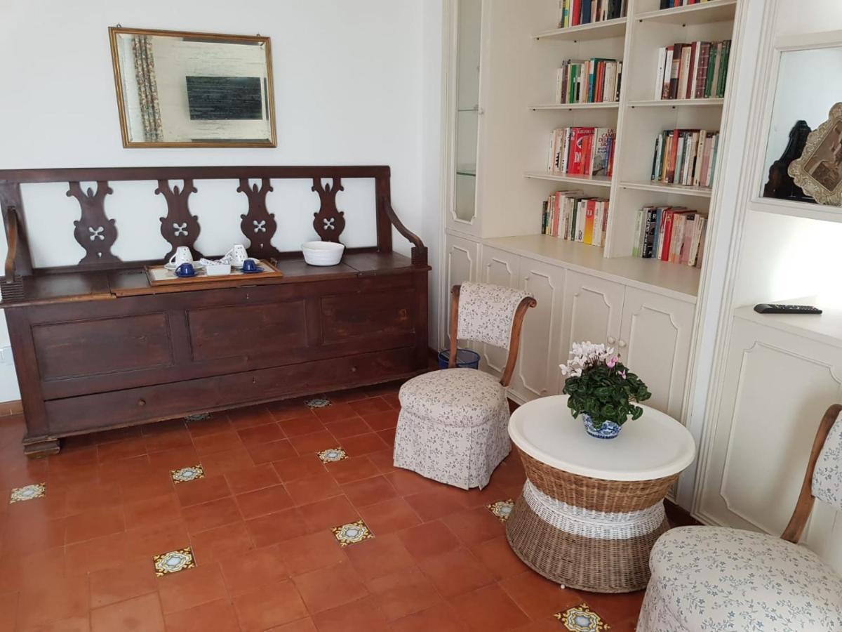 La Terrazza Di Anna Hotell Sassari Exteriör bild