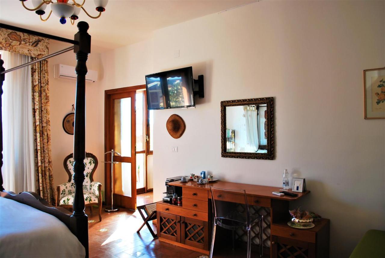 La Terrazza Di Anna Hotell Sassari Exteriör bild