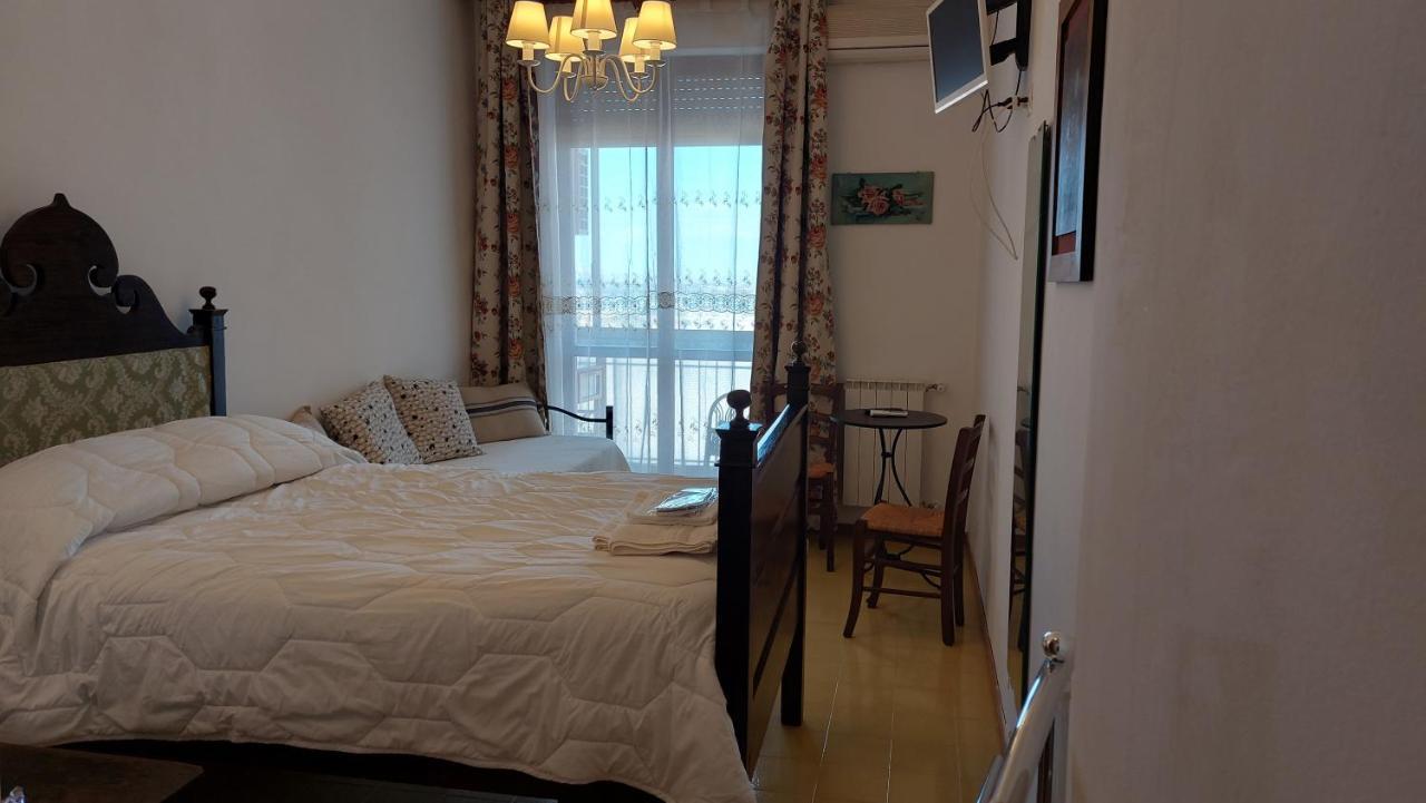 La Terrazza Di Anna Hotell Sassari Exteriör bild